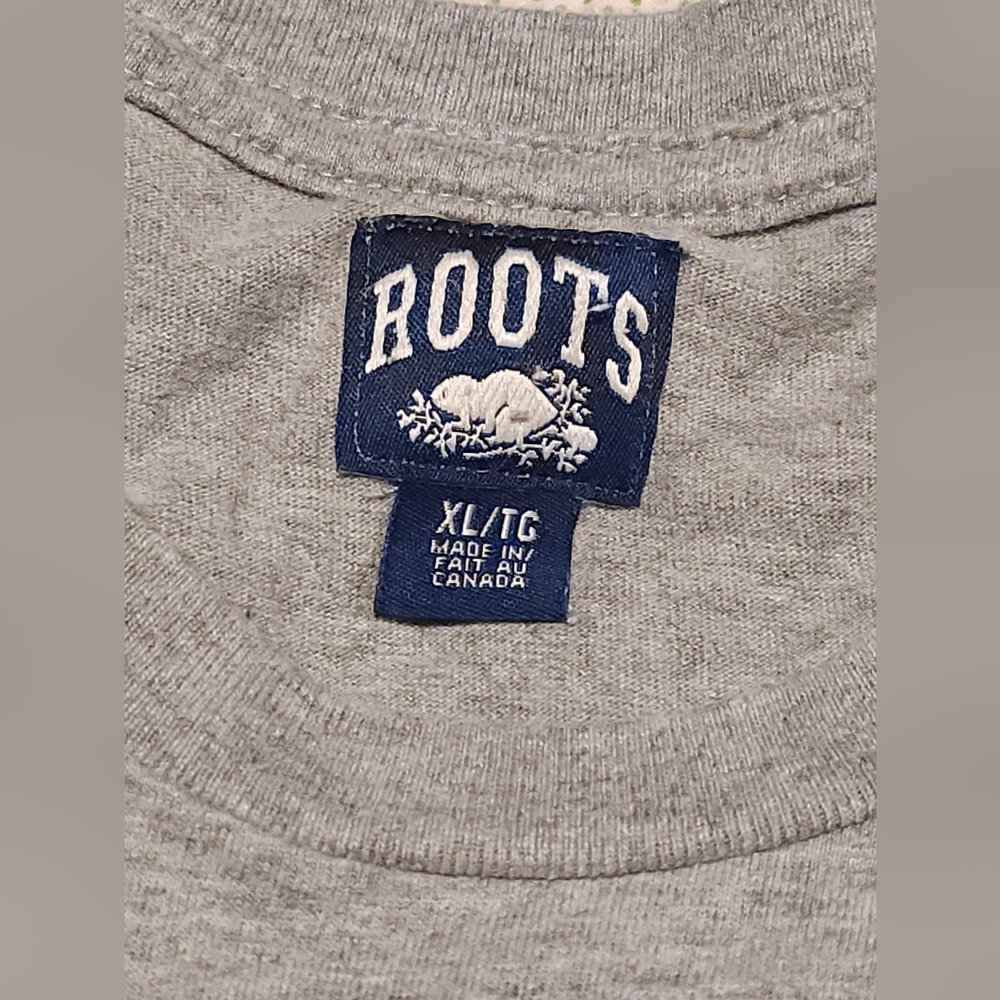Roots Made in Canada. Long Sleeve Tee. Size xl. Preloved - Picture 2 of 6